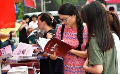 花钱买“内部信息”填报高考志愿靠谱吗？